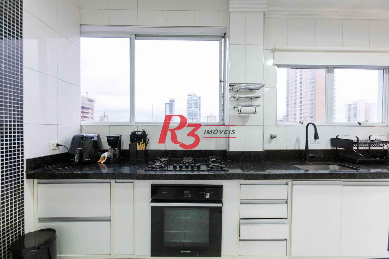 Apartamento com 3 dormitórios à venda, 210 m² por R$ 1.915.000,00 - Embaré - Santos/SP