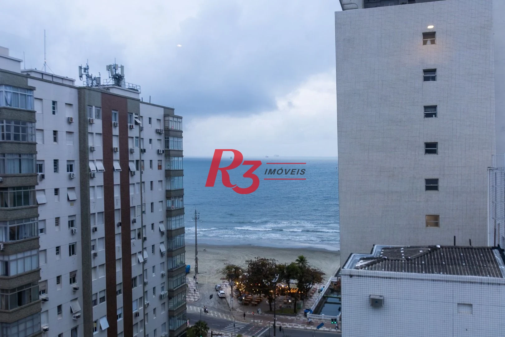 Apartamento com 3 dormitórios à venda, 210 m² por R$ 1.915.000,00 - Embaré - Santos/SP
