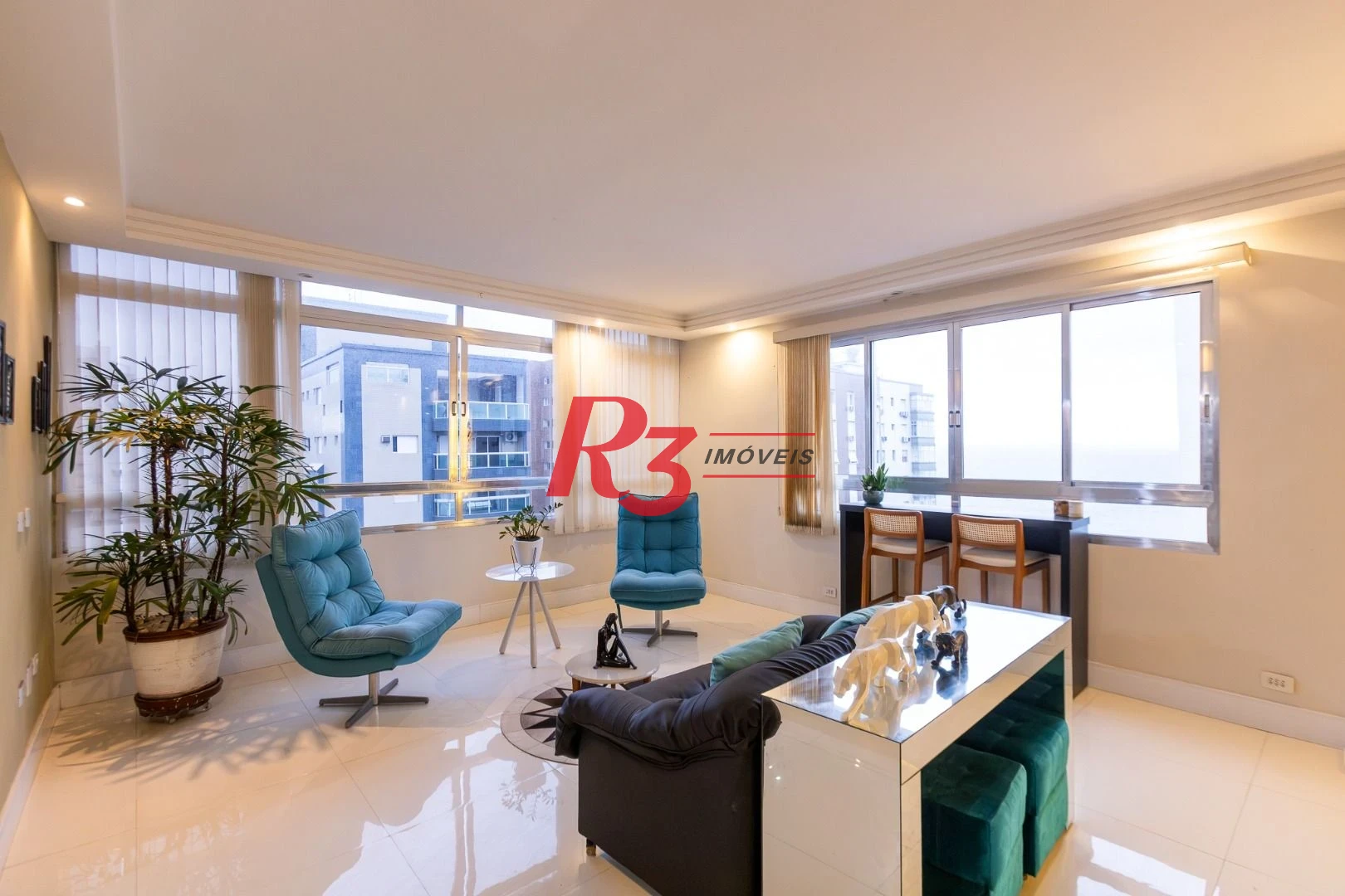 Apartamento com 3 dormitórios à venda, 210 m² por R$ 1.915.000,00 - Embaré - Santos/SP