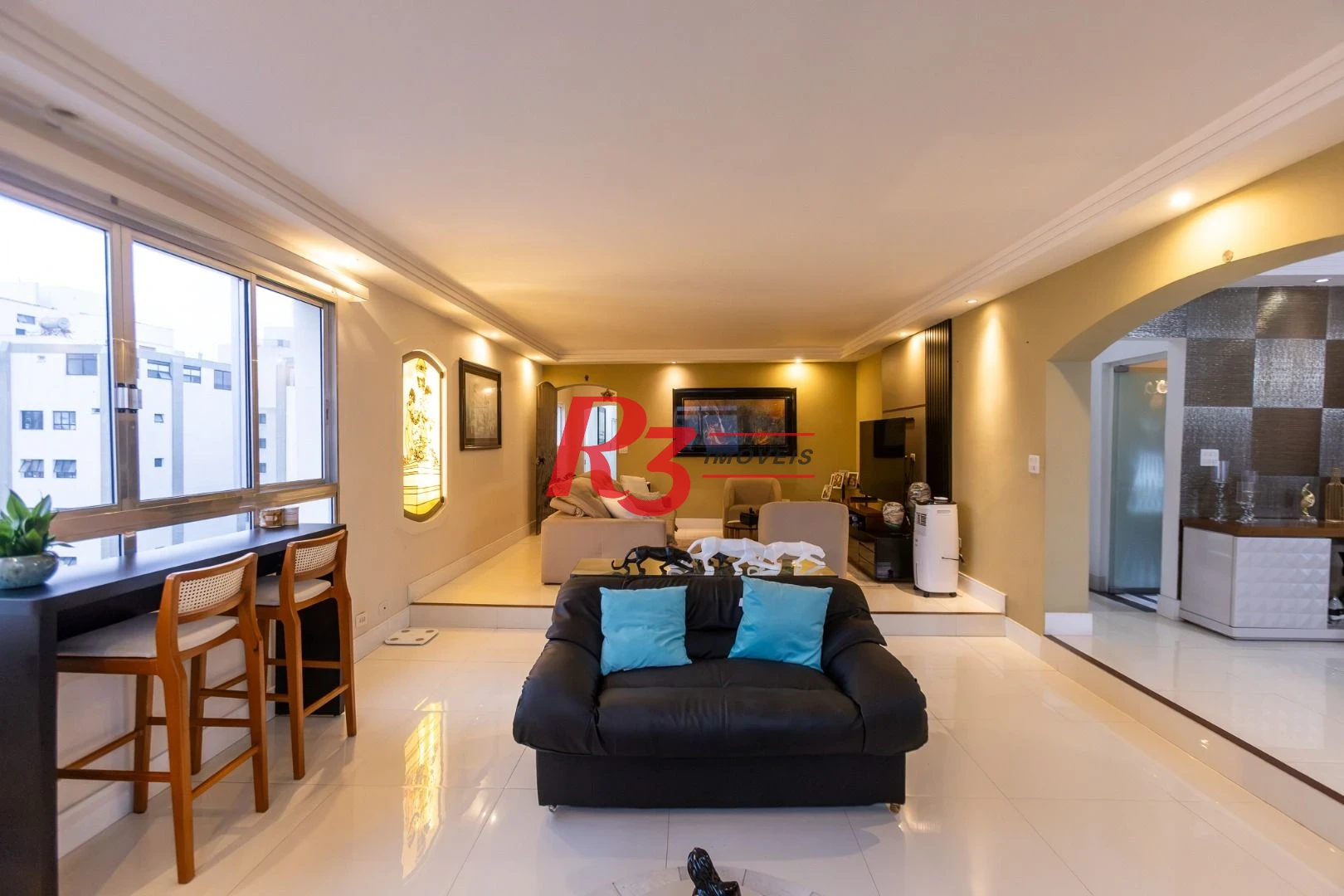 Apartamento com 3 dormitórios à venda, 210 m² por R$ 1.915.000,00 - Embaré - Santos/SP