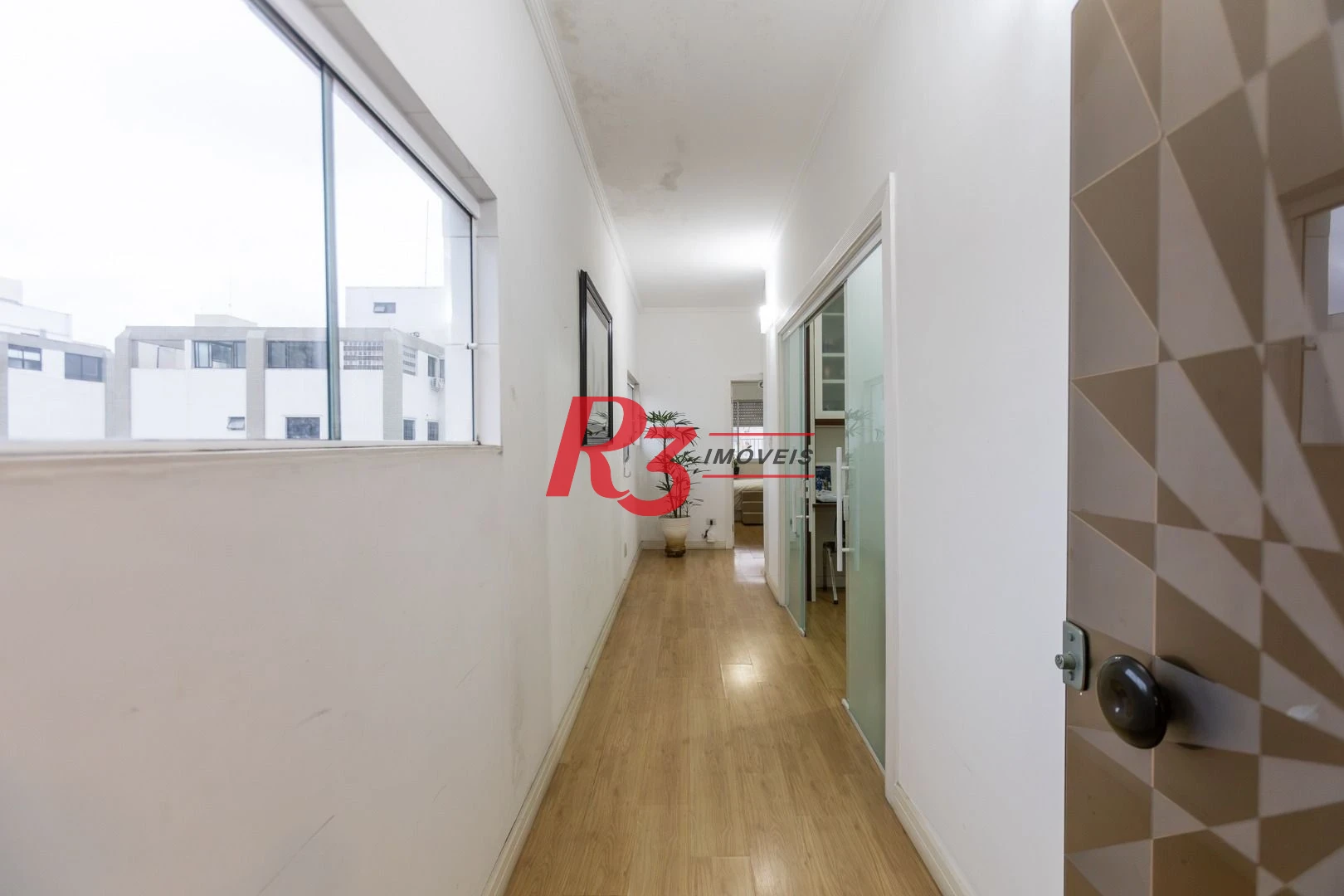 Apartamento com 3 dormitórios à venda, 210 m² por R$ 1.915.000,00 - Embaré - Santos/SP