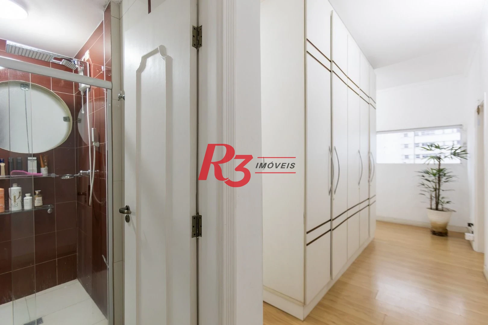 Apartamento com 3 dormitórios à venda, 210 m² por R$ 1.915.000,00 - Embaré - Santos/SP