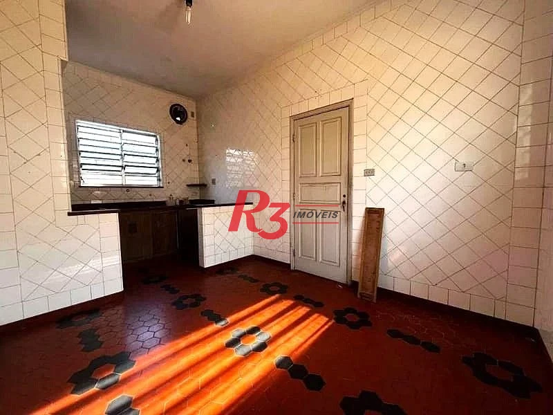 Casa com 3 dormitórios à venda, 199 m² por R$ 520.000,00 - Vila Cascatinha - São Vicente/SP