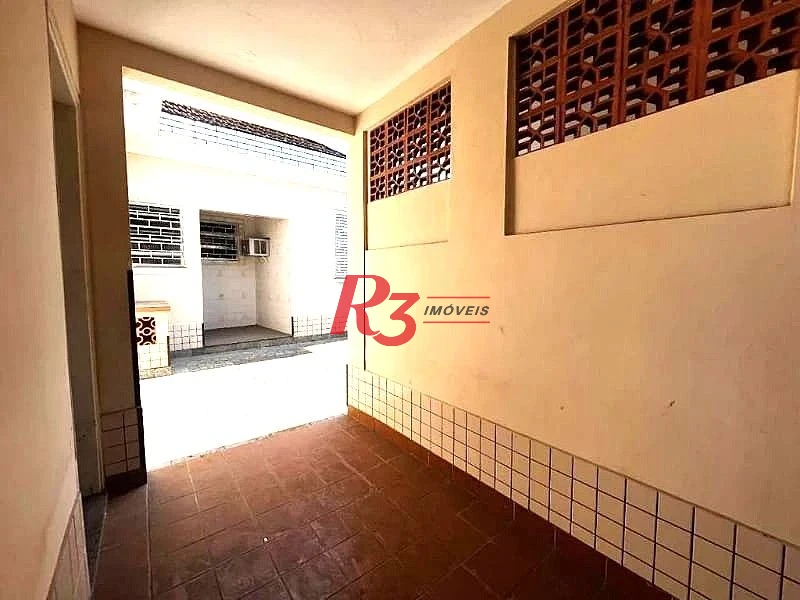 Casa com 3 dormitórios à venda, 199 m² por R$ 520.000,00 - Vila Cascatinha - São Vicente/SP