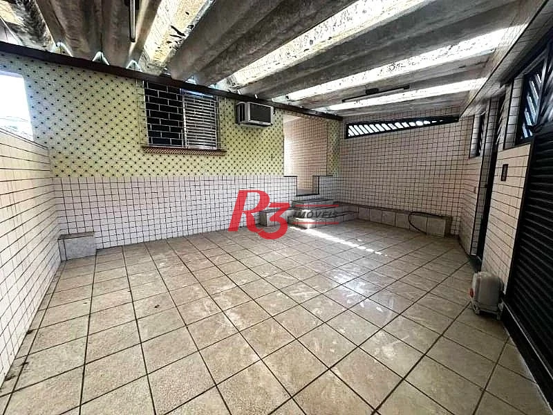 Casa com 3 dormitórios à venda, 199 m² por R$ 520.000,00 - Vila Cascatinha - São Vicente/SP