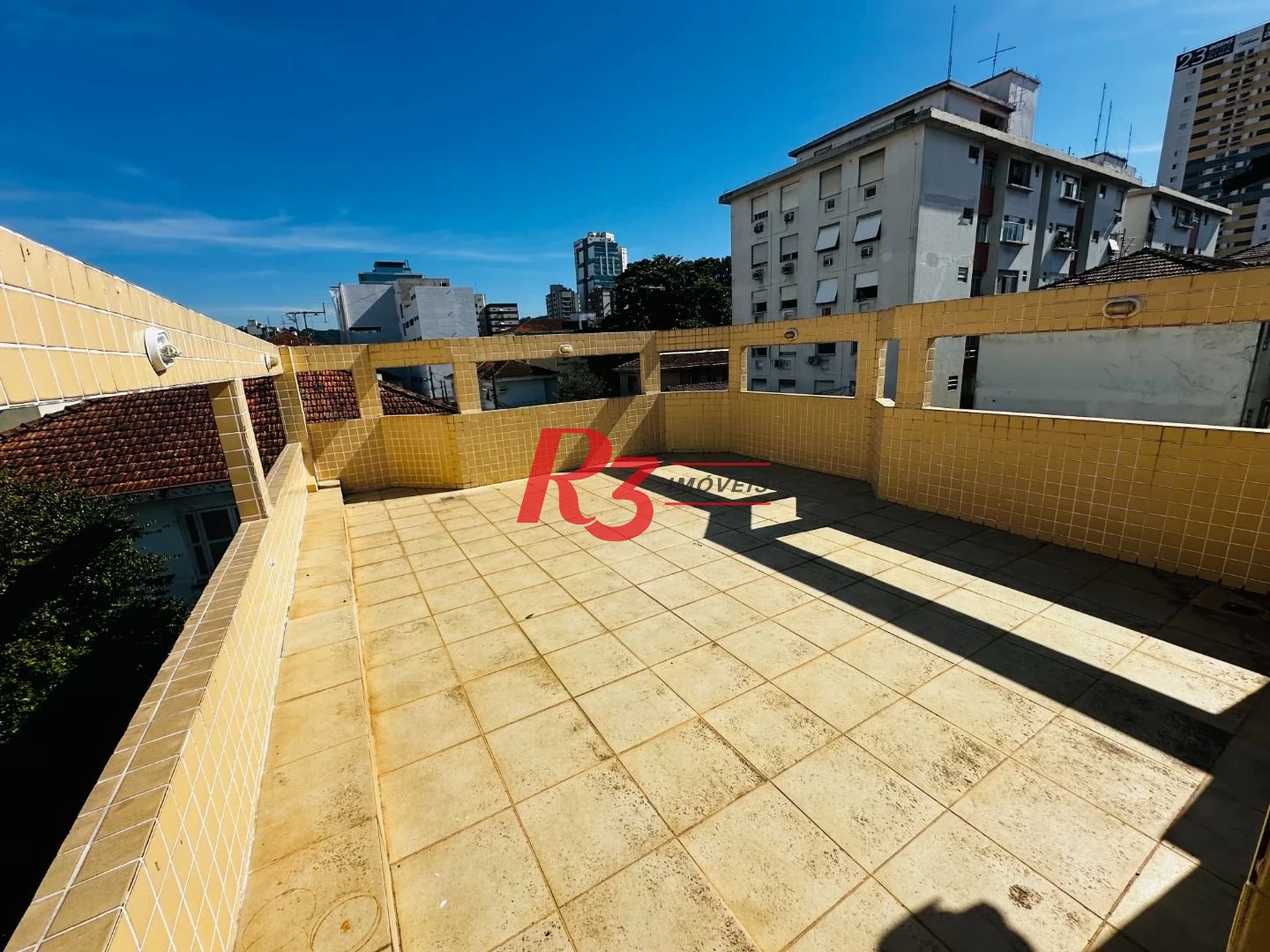 Casa com 5 dormitórios à venda, 400 m² por R$ 1.800.000,00 - Boqueirão - Santos/SP