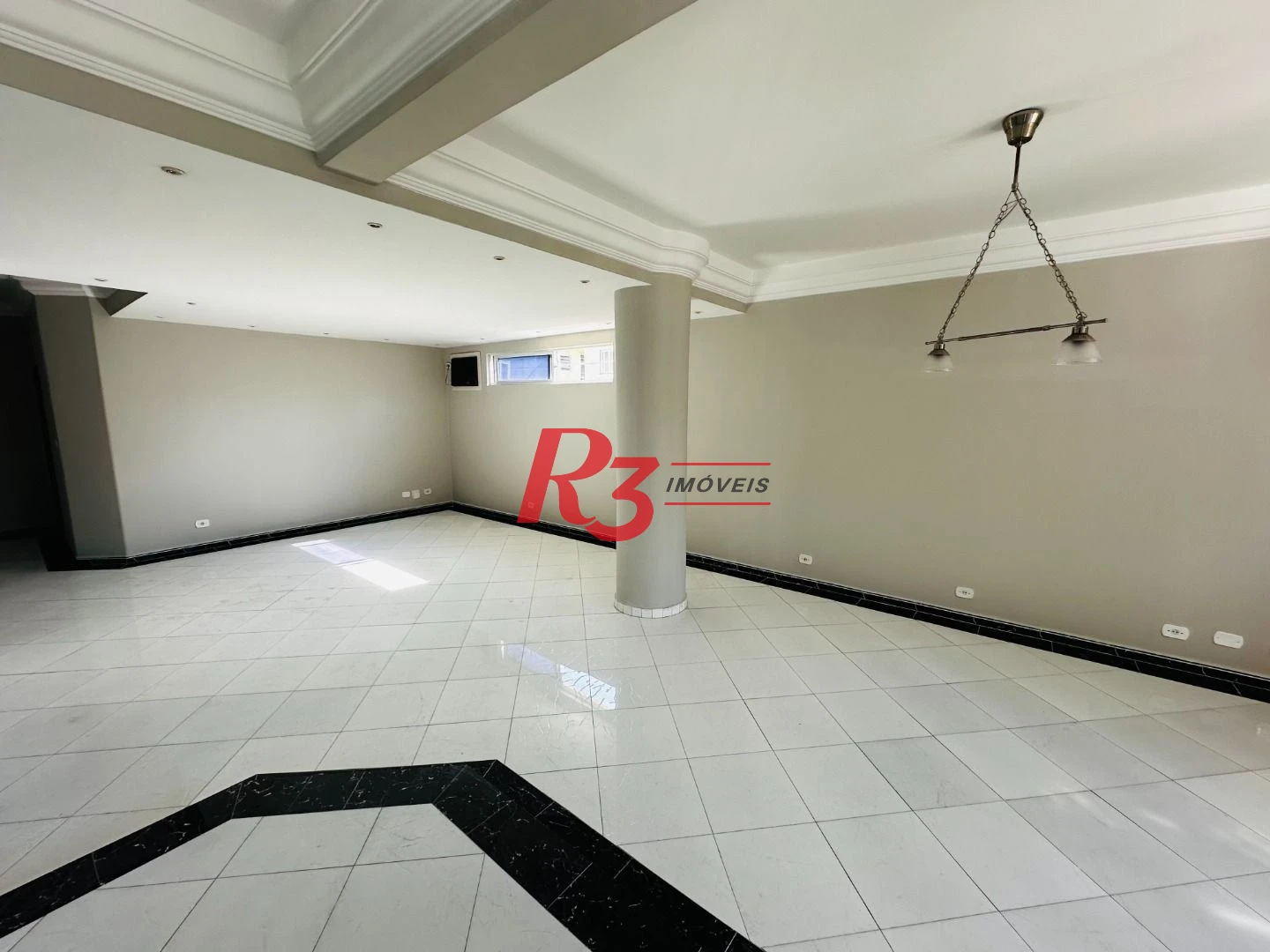 Casa com 5 dormitórios à venda, 400 m² por R$ 1.800.000,00 - Boqueirão - Santos/SP