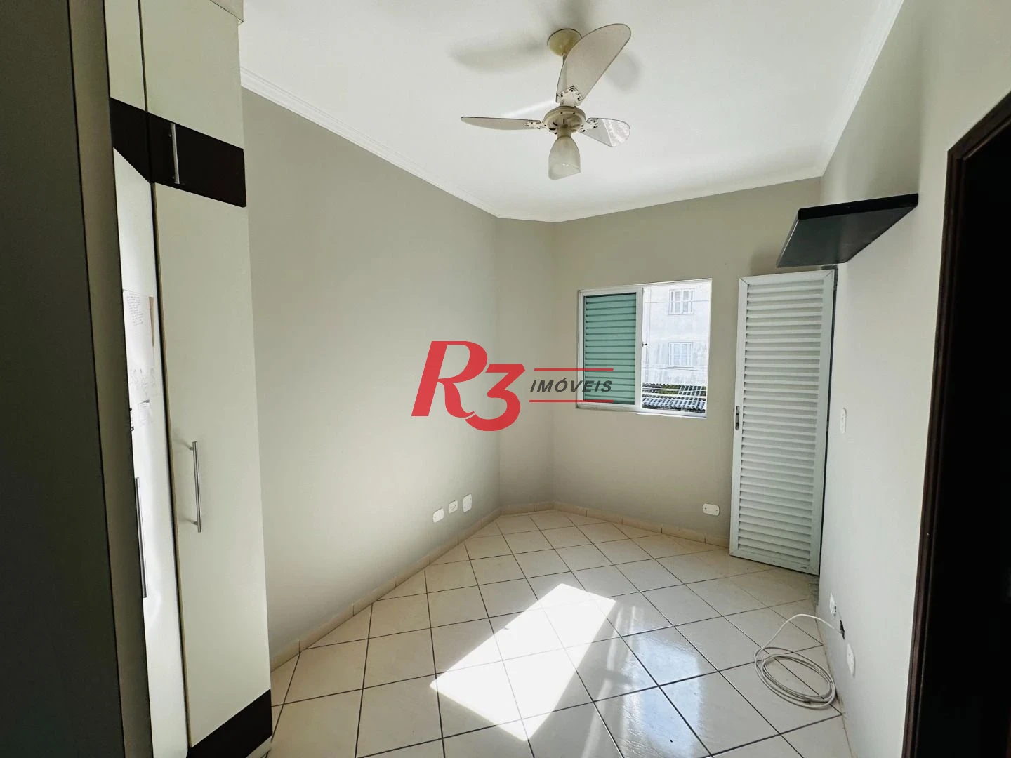 Casa com 5 dormitórios à venda, 400 m² por R$ 1.800.000,00 - Boqueirão - Santos/SP