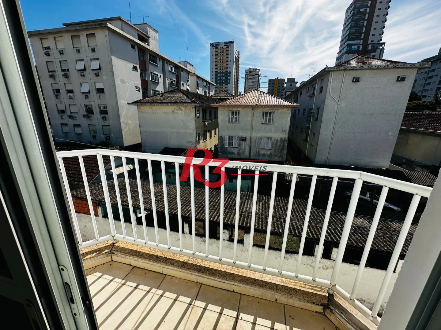 Casa com 5 dormitórios à venda, 400 m² por R$ 1.800.000,00 - Boqueirão - Santos/SP