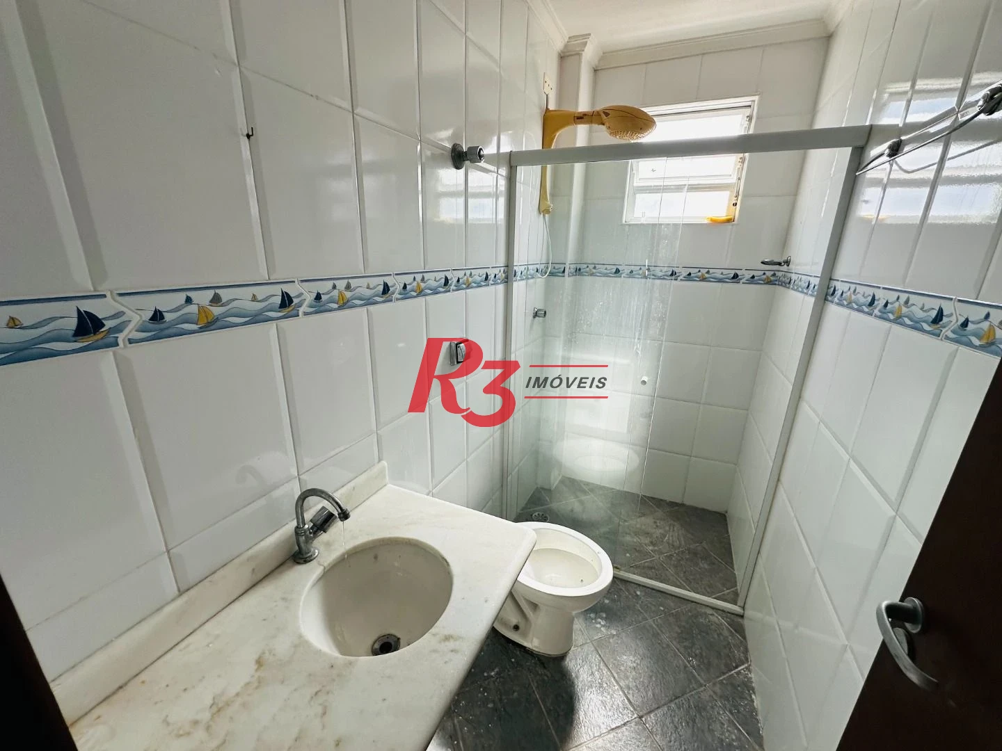 Casa com 5 dormitórios à venda, 400 m² por R$ 1.800.000,00 - Boqueirão - Santos/SP
