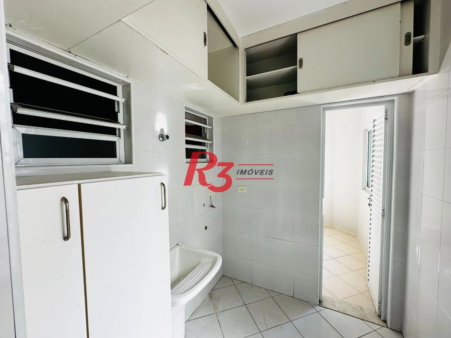 Casa com 5 dormitórios à venda, 400 m² por R$ 1.800.000,00 - Boqueirão - Santos/SP