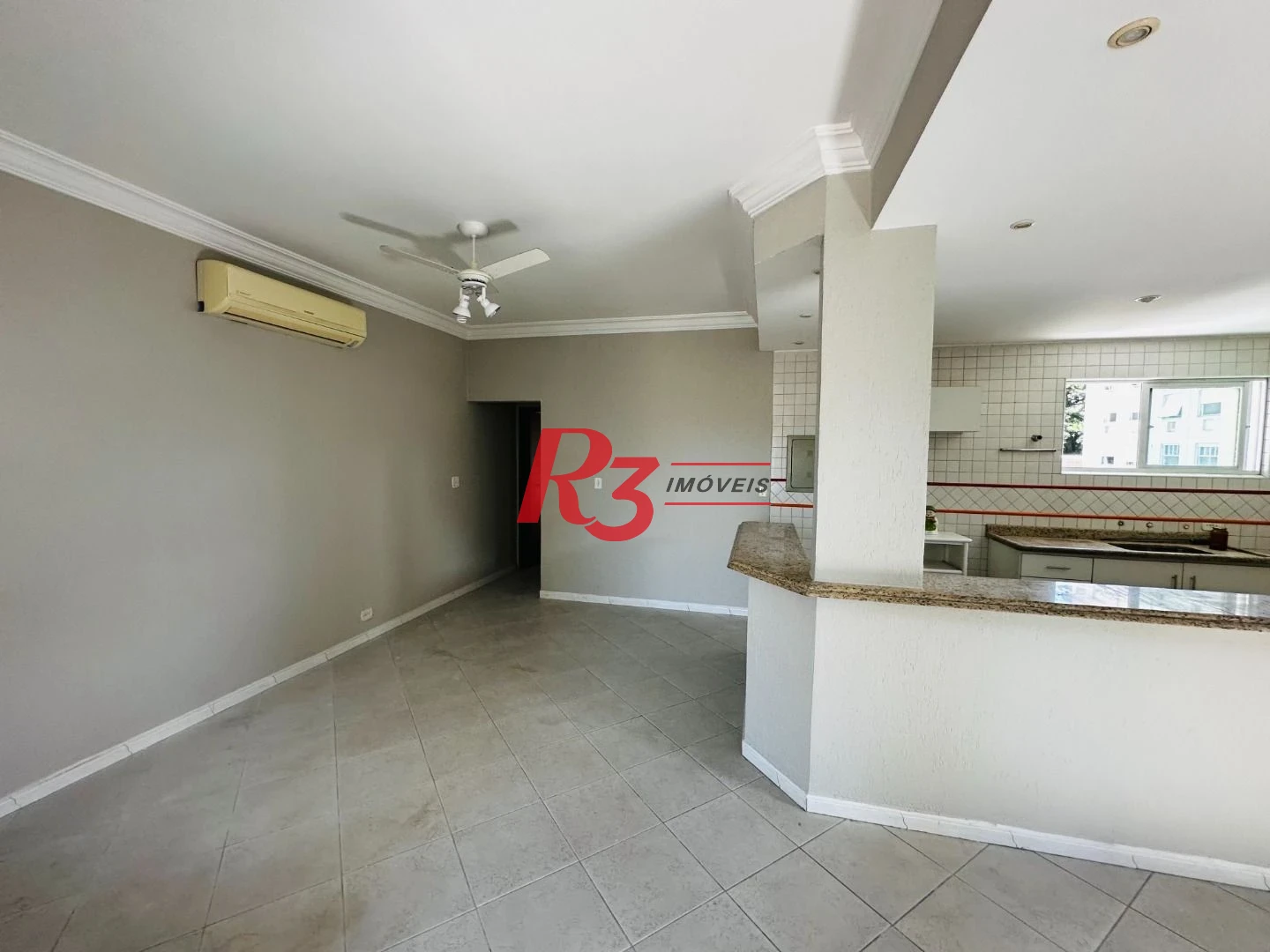 Casa com 5 dormitórios à venda, 400 m² por R$ 1.800.000,00 - Boqueirão - Santos/SP