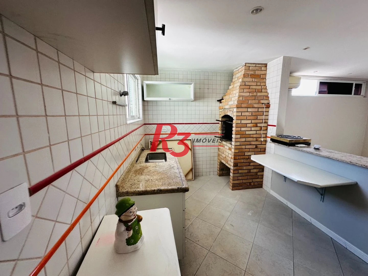 Casa com 5 dormitórios à venda, 400 m² por R$ 1.800.000,00 - Boqueirão - Santos/SP