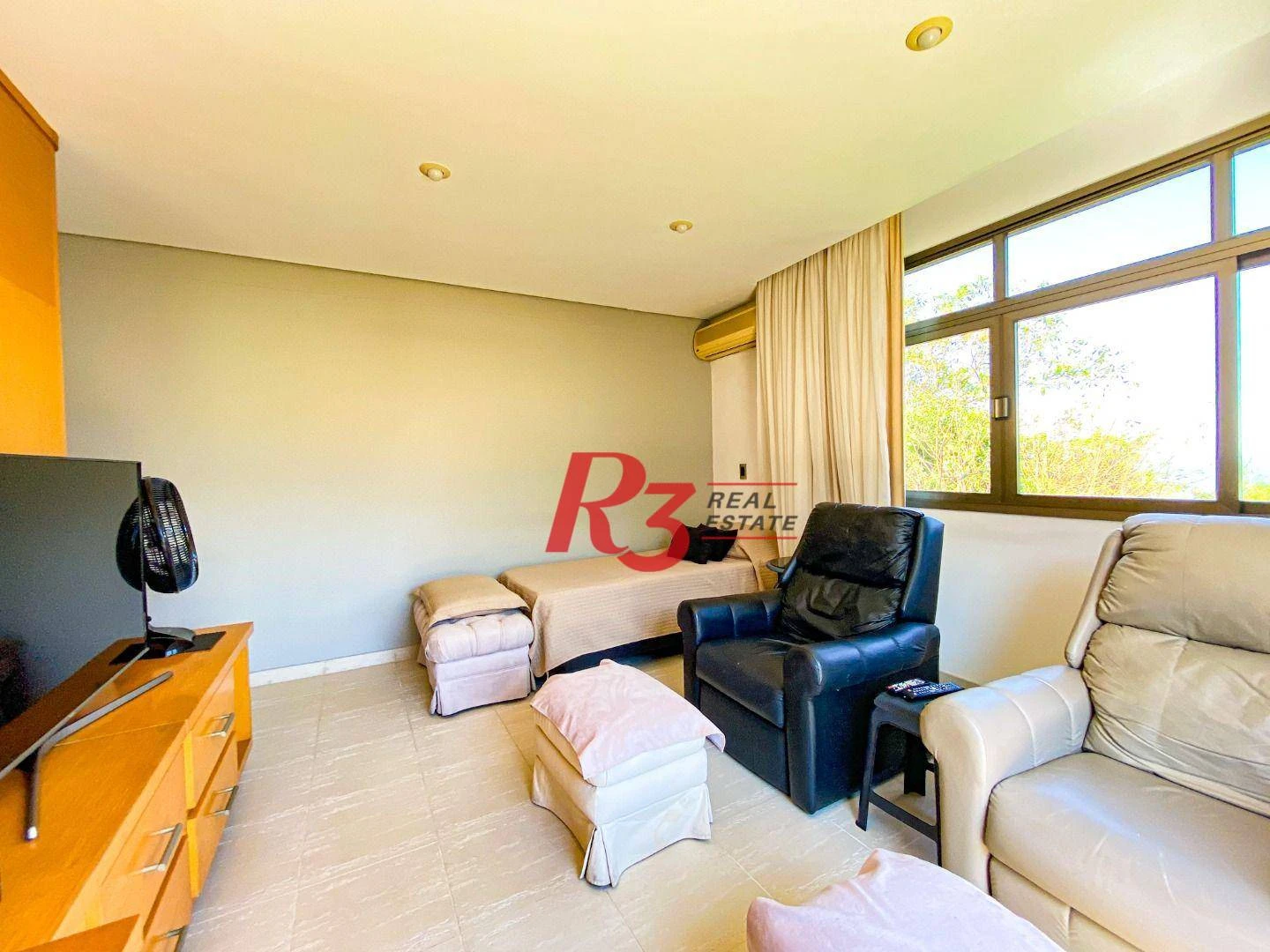 Maravilhosa casa com 6 dormitórios à venda, 704 m² - Morro Santa Terezinha - Santos/SP