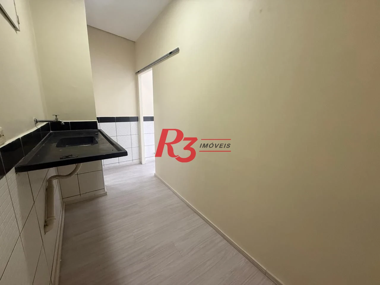 Galpão para alugar, 800 m² por R$ 25.907,00/mês - Macuco - Santos/SP