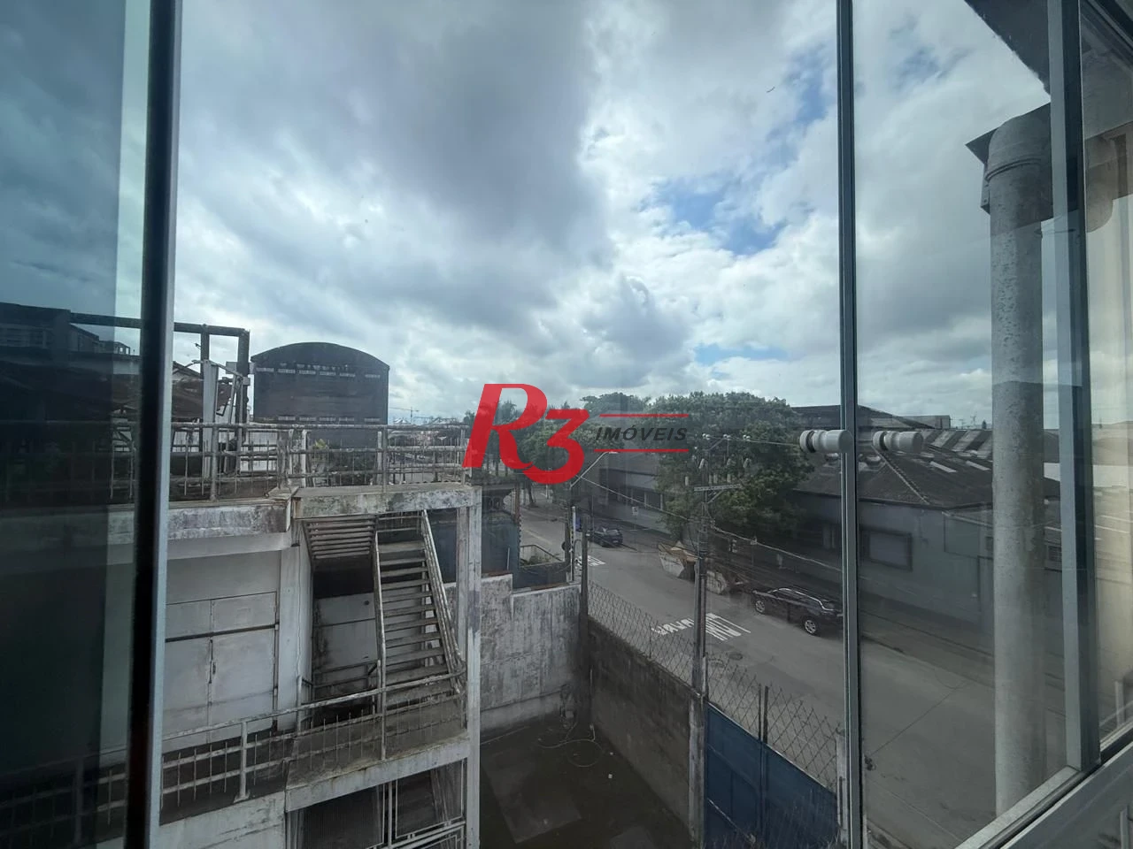Galpão para alugar, 800 m² por R$ 25.907,00/mês - Macuco - Santos/SP