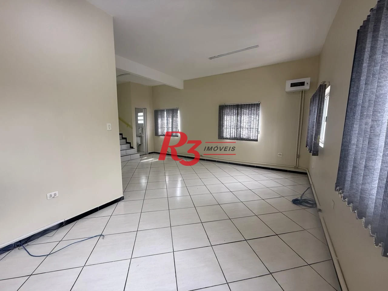 Galpão para alugar, 800 m² por R$ 25.907,00/mês - Macuco - Santos/SP