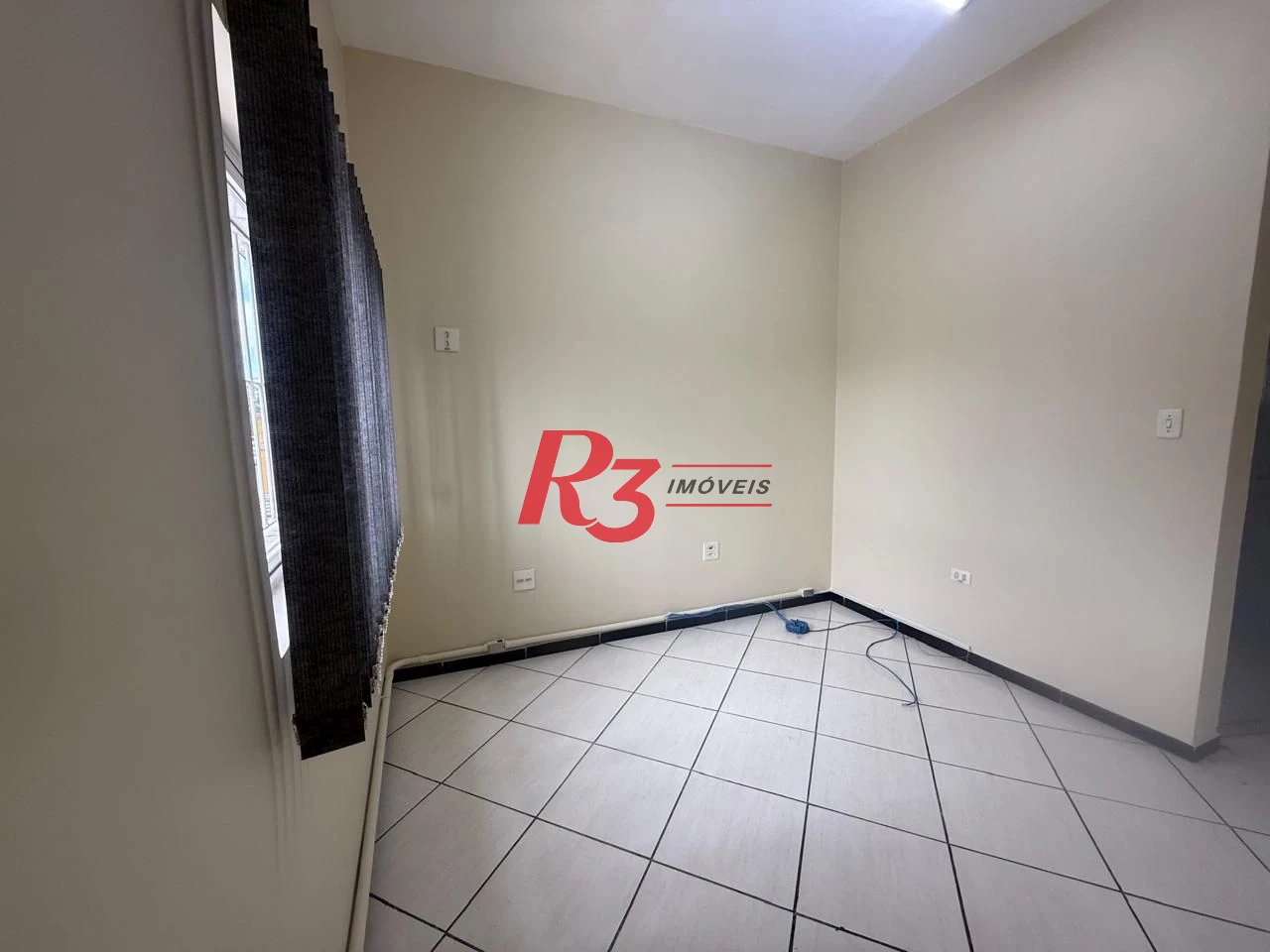 Galpão para alugar, 800 m² por R$ 25.907,00/mês - Macuco - Santos/SP