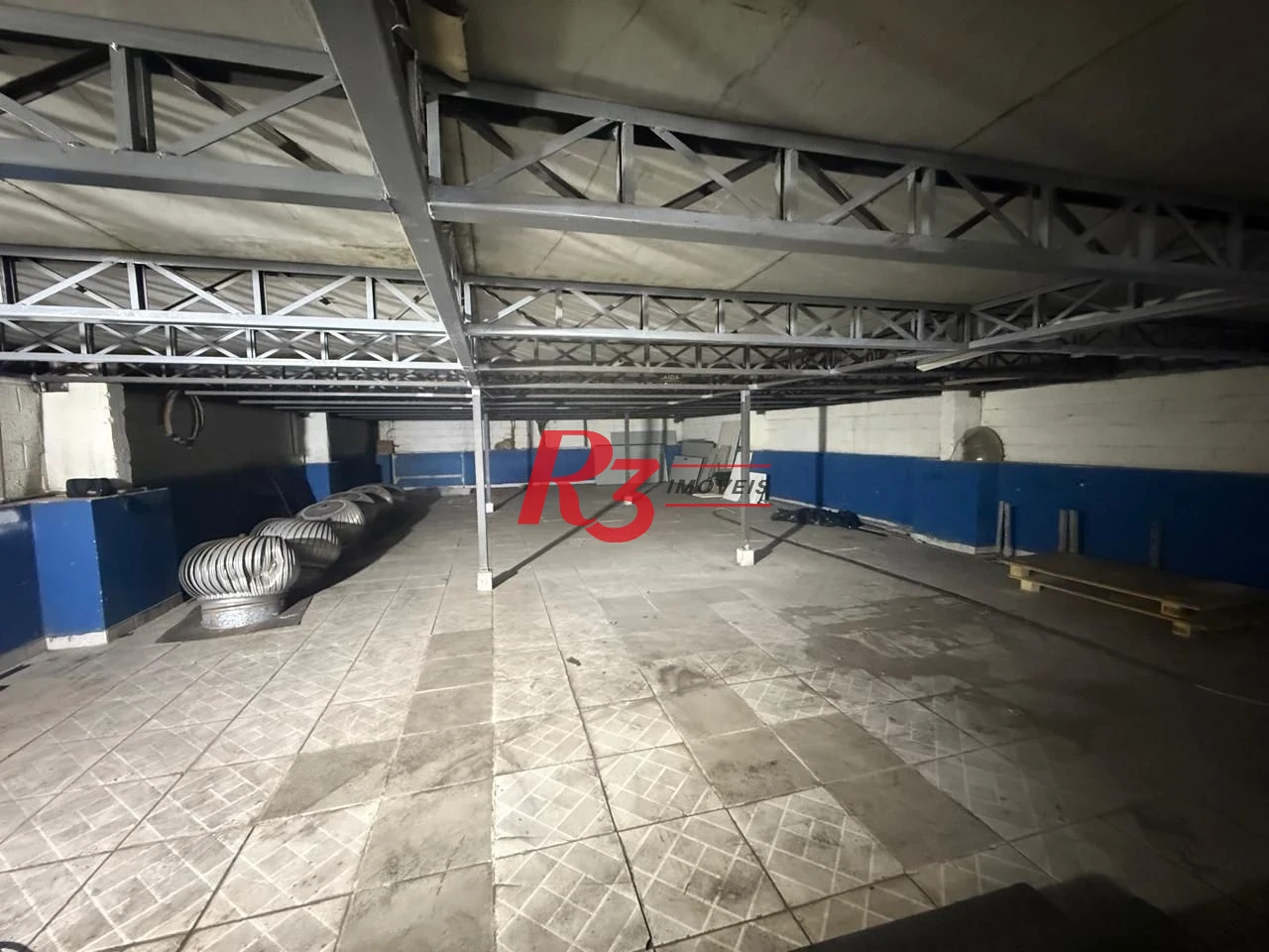 Galpão para alugar, 800 m² por R$ 25.907,00/mês - Macuco - Santos/SP
