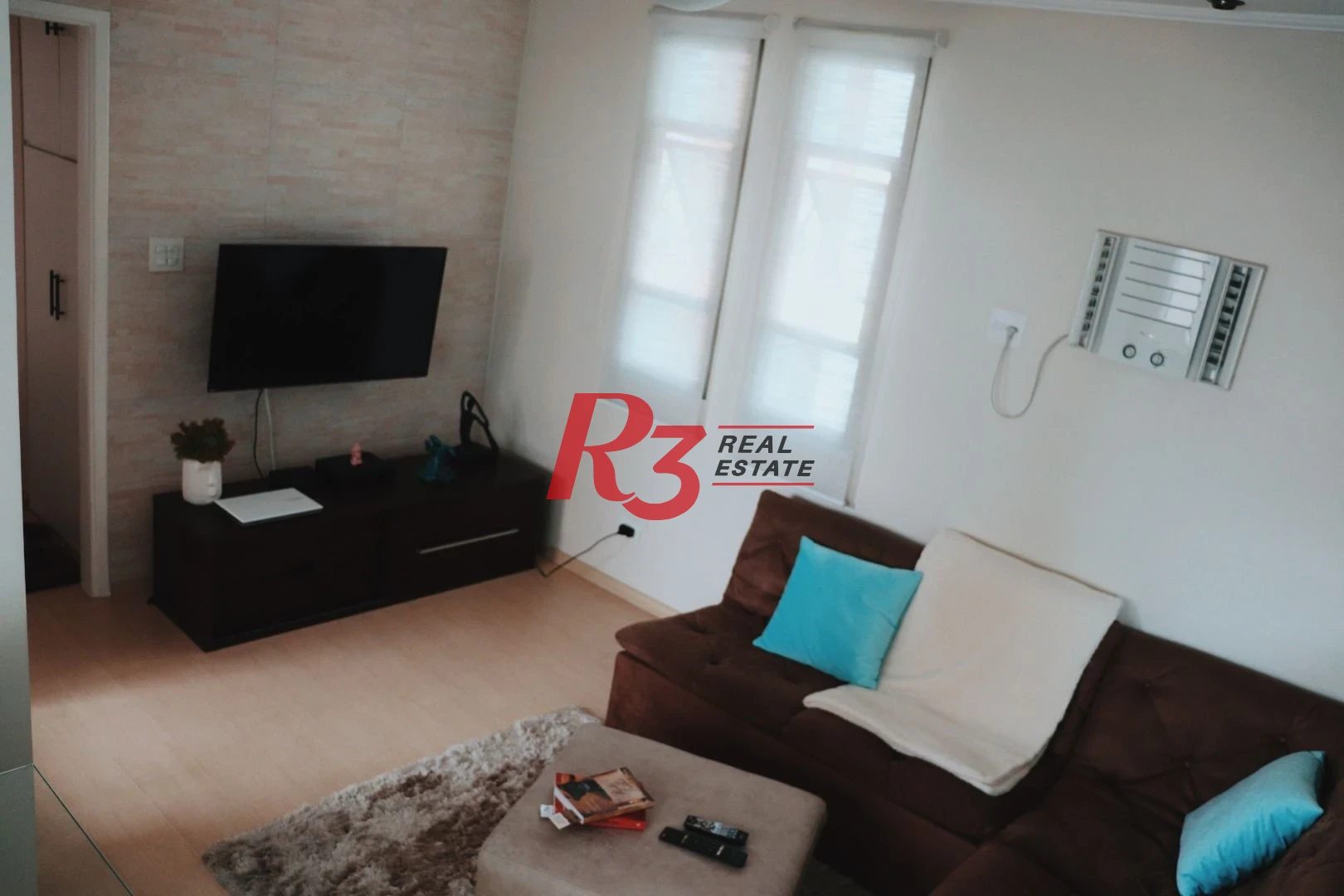 Apartamento com 2 dormitórios à venda, 58 m² por R$ 360.000,00 - Centro - São Vicente/SP