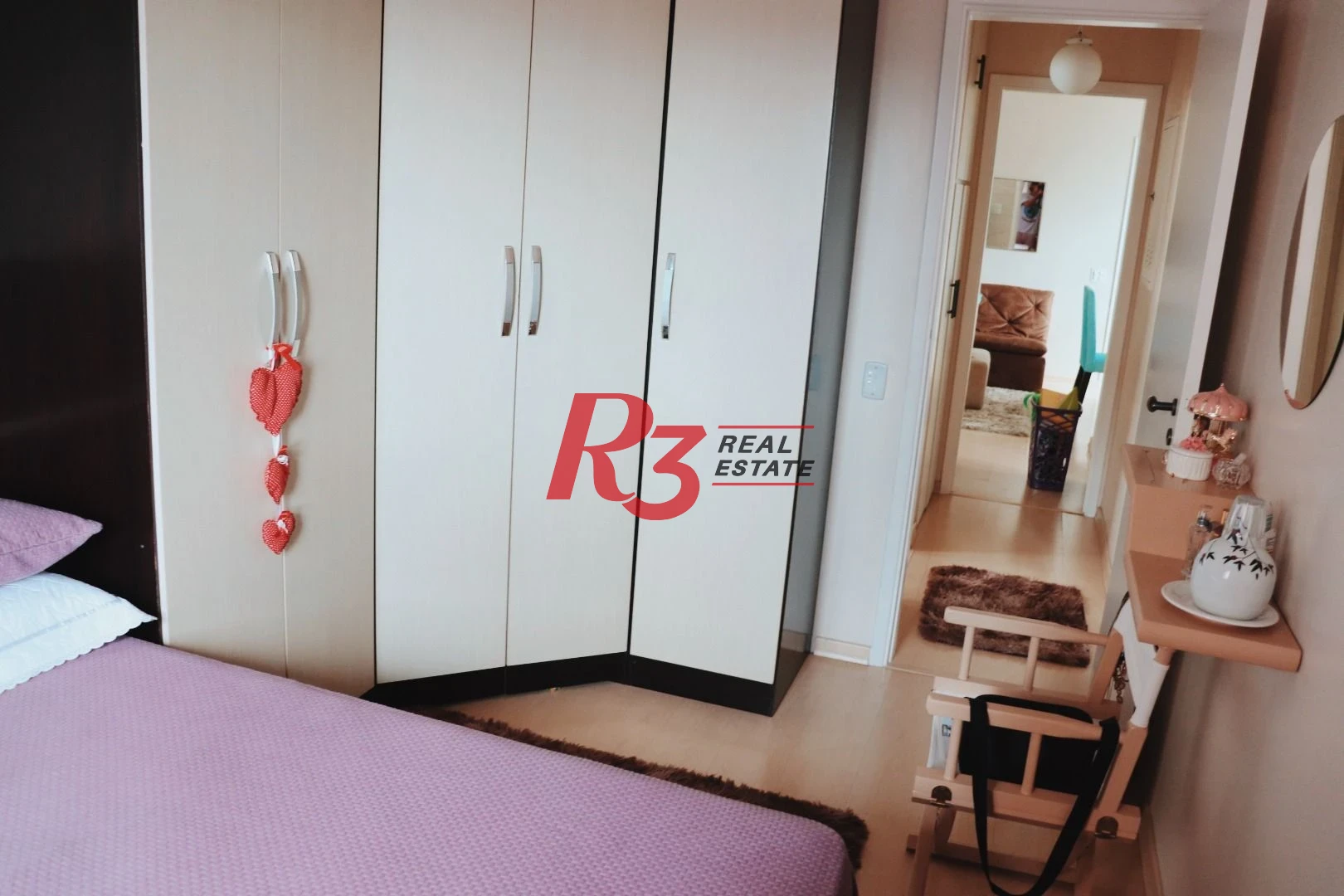 Apartamento com 2 dormitórios à venda, 58 m² por R$ 360.000,00 - Centro - São Vicente/SP
