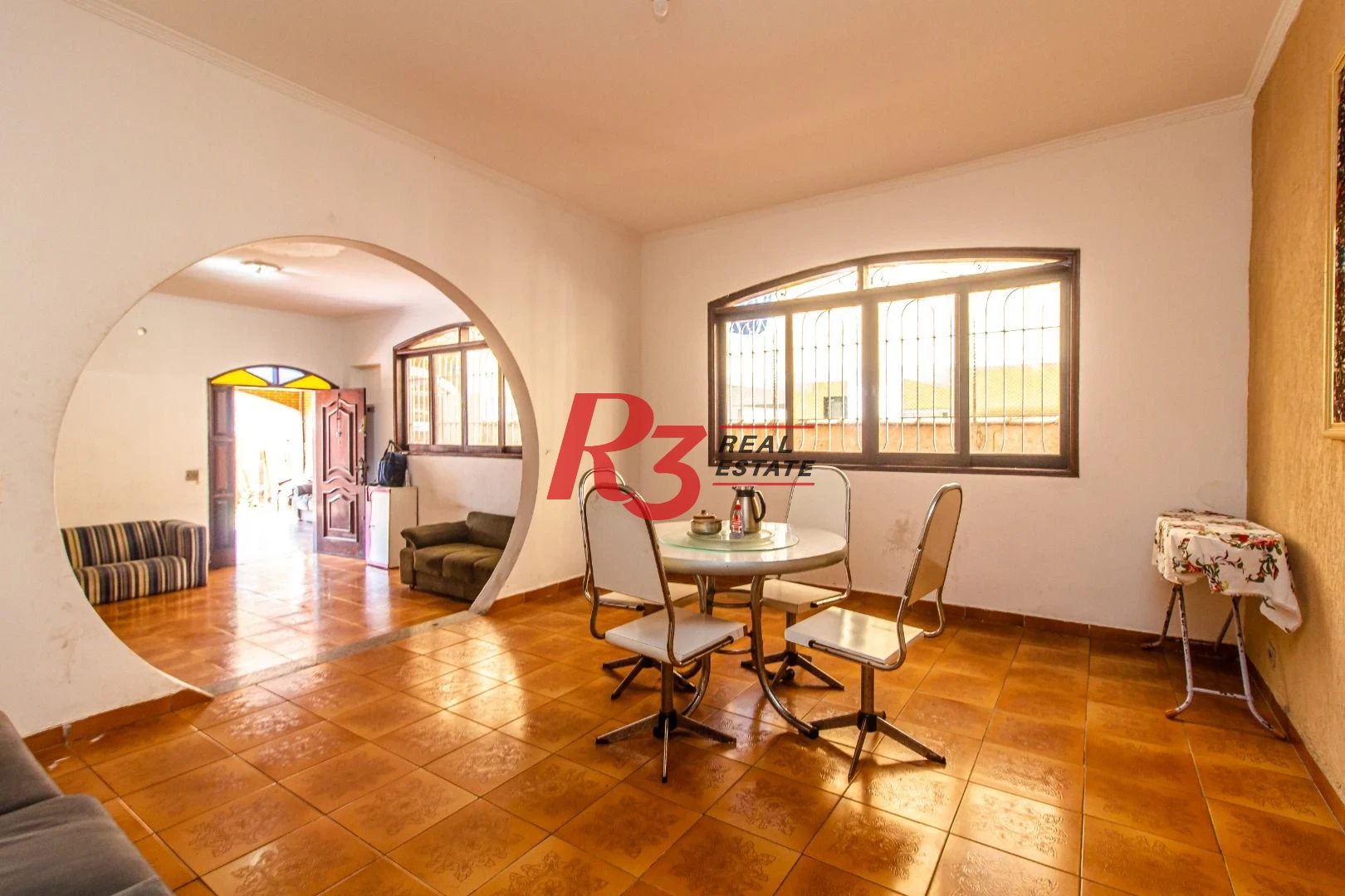 Excelente casa isolada com terreno de de 350m2