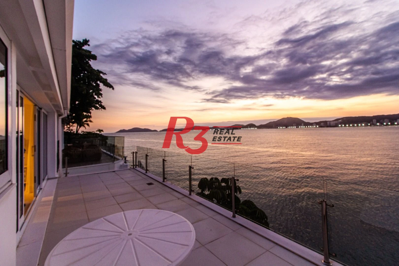 Apartamento Duplex para alugar, 292 m² por R$ 27.360,61/mês - Loteamento João Batista Julião - Guarujá/SP