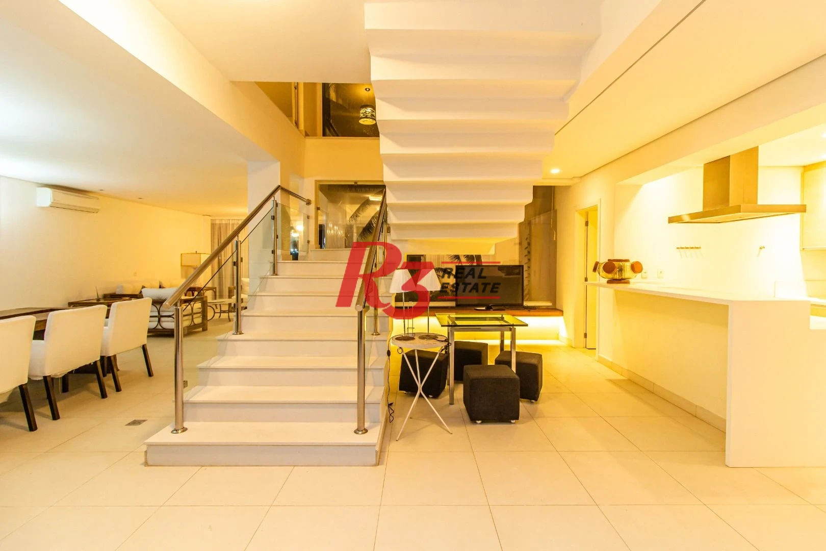 Apartamento Duplex para alugar, 292 m² por R$ 27.360,61/mês - Loteamento João Batista Julião - Guarujá/SP