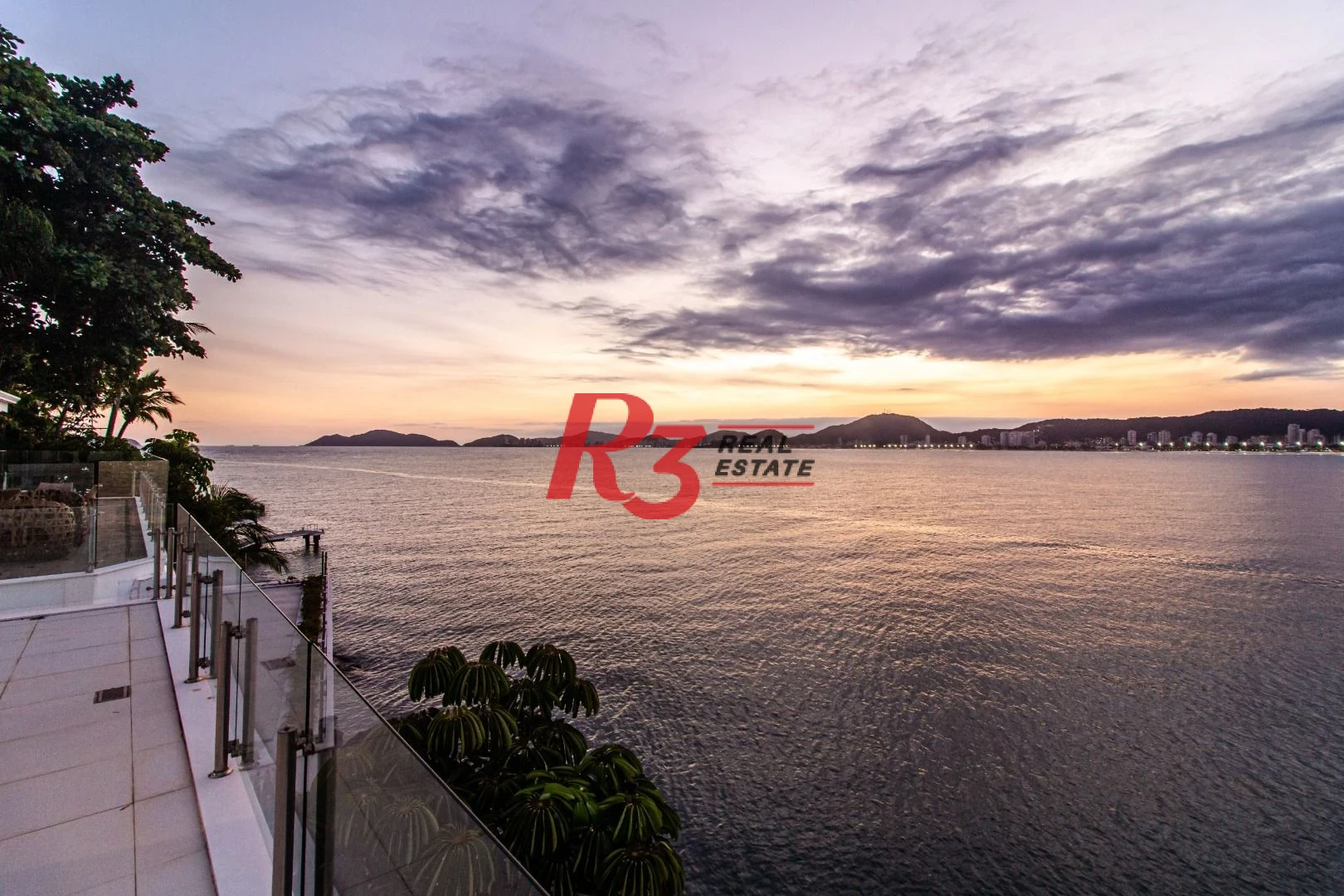 Apartamento Duplex para alugar, 292 m² por R$ 27.360,61/mês - Loteamento João Batista Julião - Guarujá/SP
