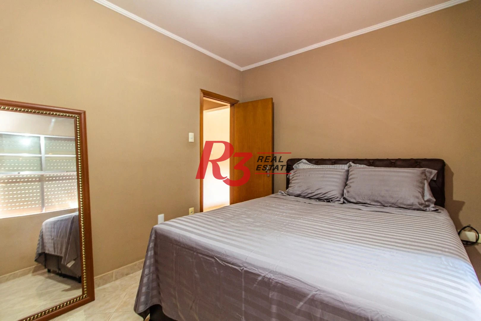 Apartamento com 2 dormitórios à venda, 75 m² por R$ 410.000,00 - Boqueirão - Santos/SP