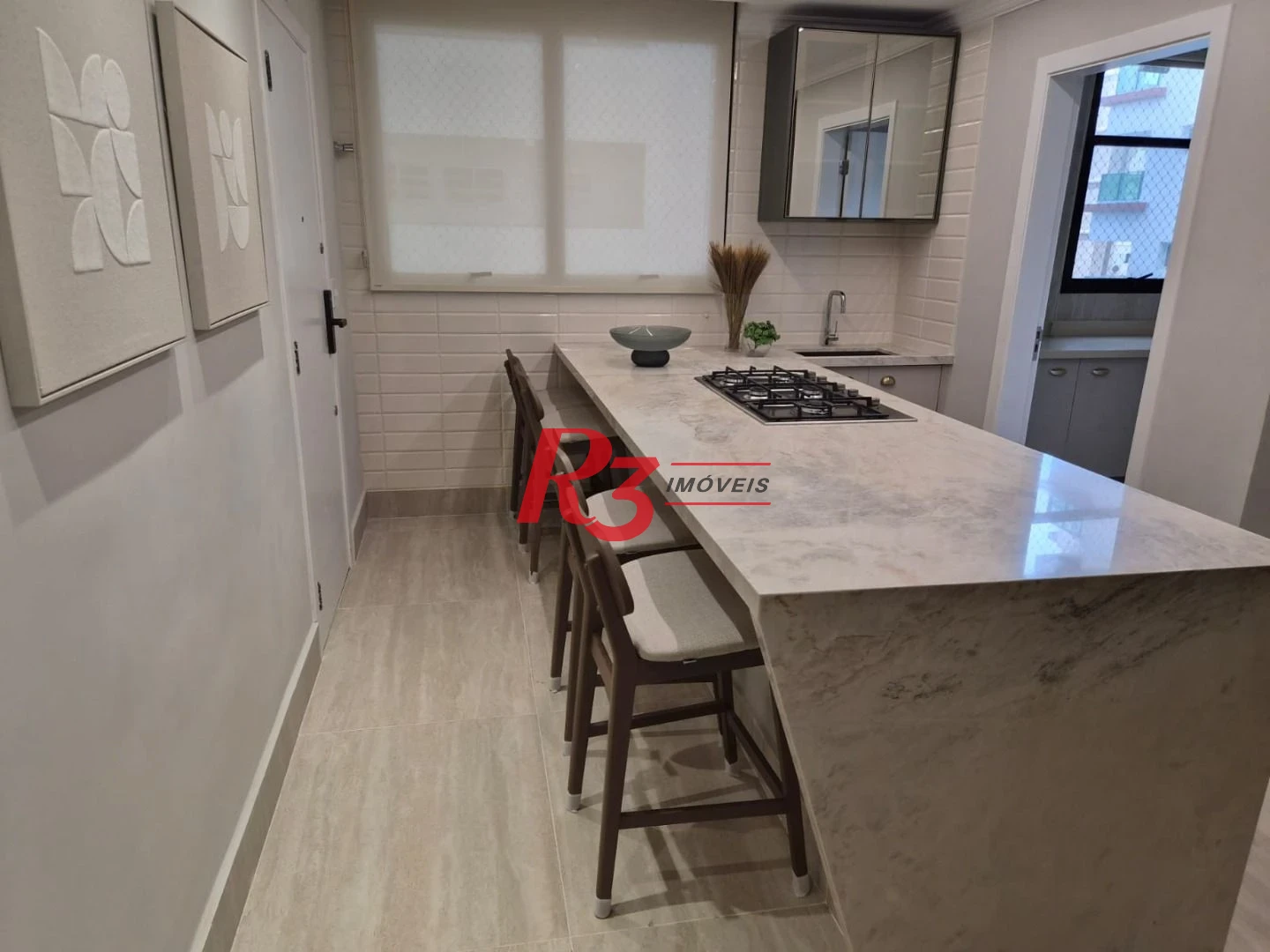 Apartamento com 3 dormitórios à venda, 143 m² por R$ 1.850.000,00 - Aparecida - Santos/SP