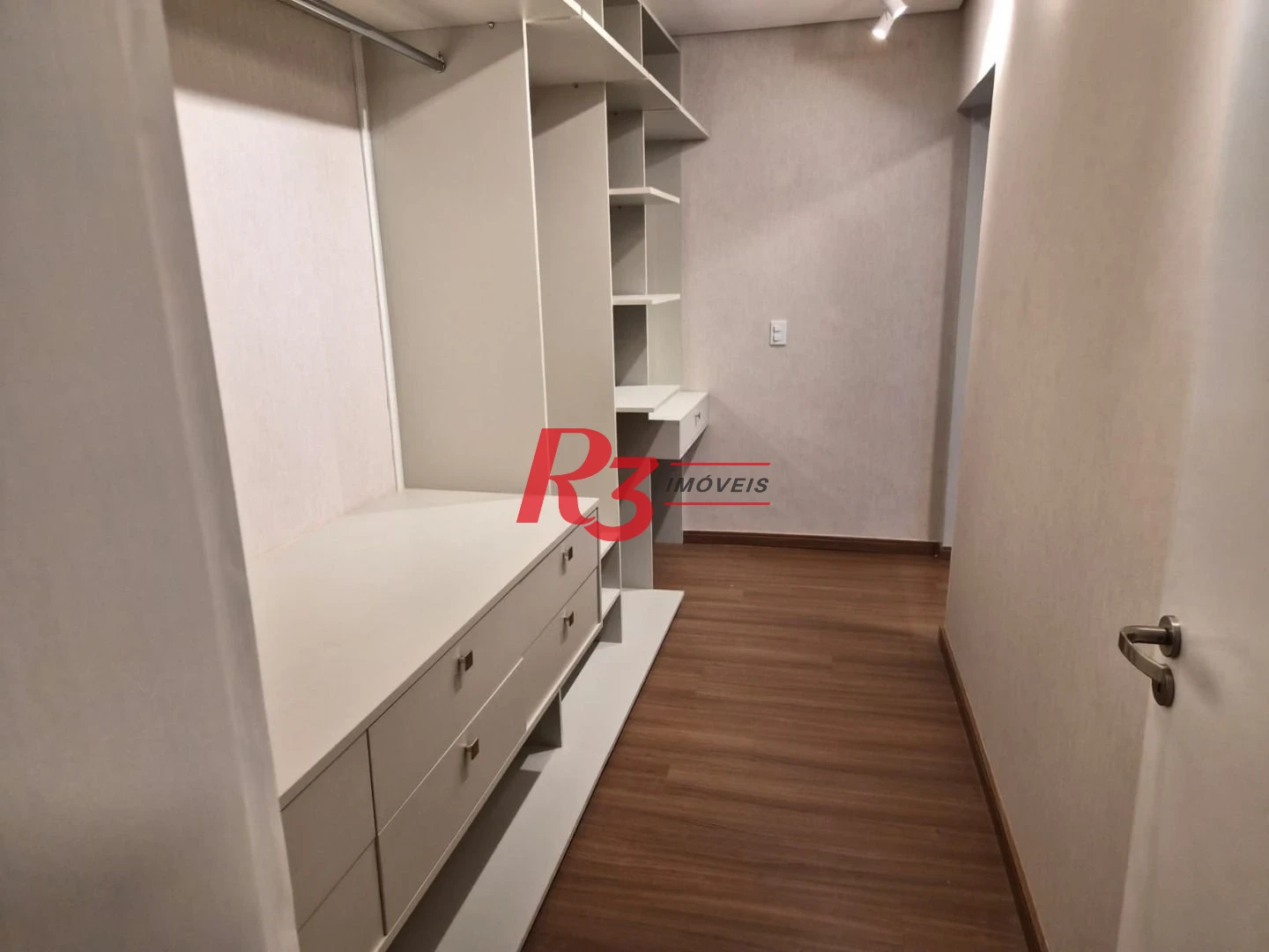 Apartamento com 3 dormitórios à venda, 143 m² por R$ 1.850.000,00 - Aparecida - Santos/SP