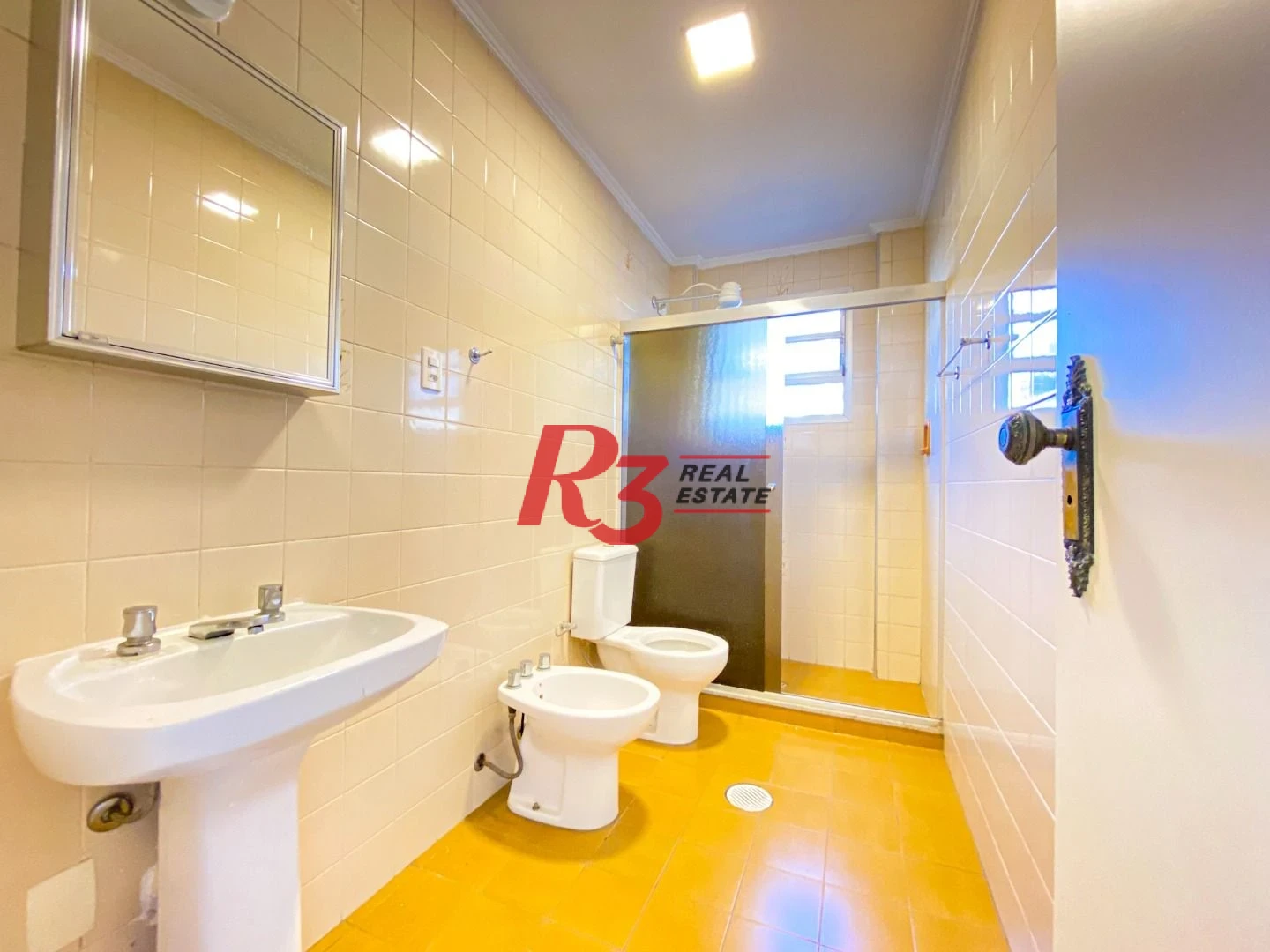 Apartamento com 3 dormitórios para alugar, 200 m² por R$ 6.968,36/mês - Embaré - Santos/SP