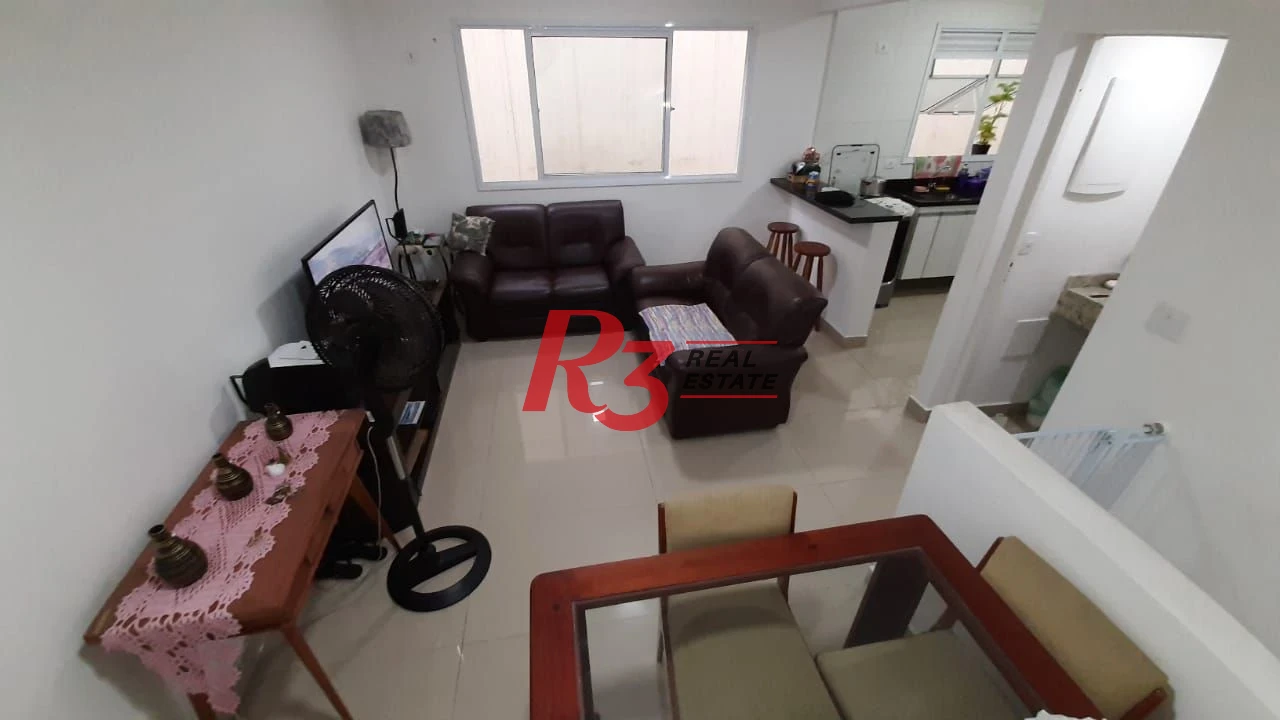 Casa triplex a venda, com 90 m², garagem fechada, 2 suítes, no Estuário, em Santos SP
