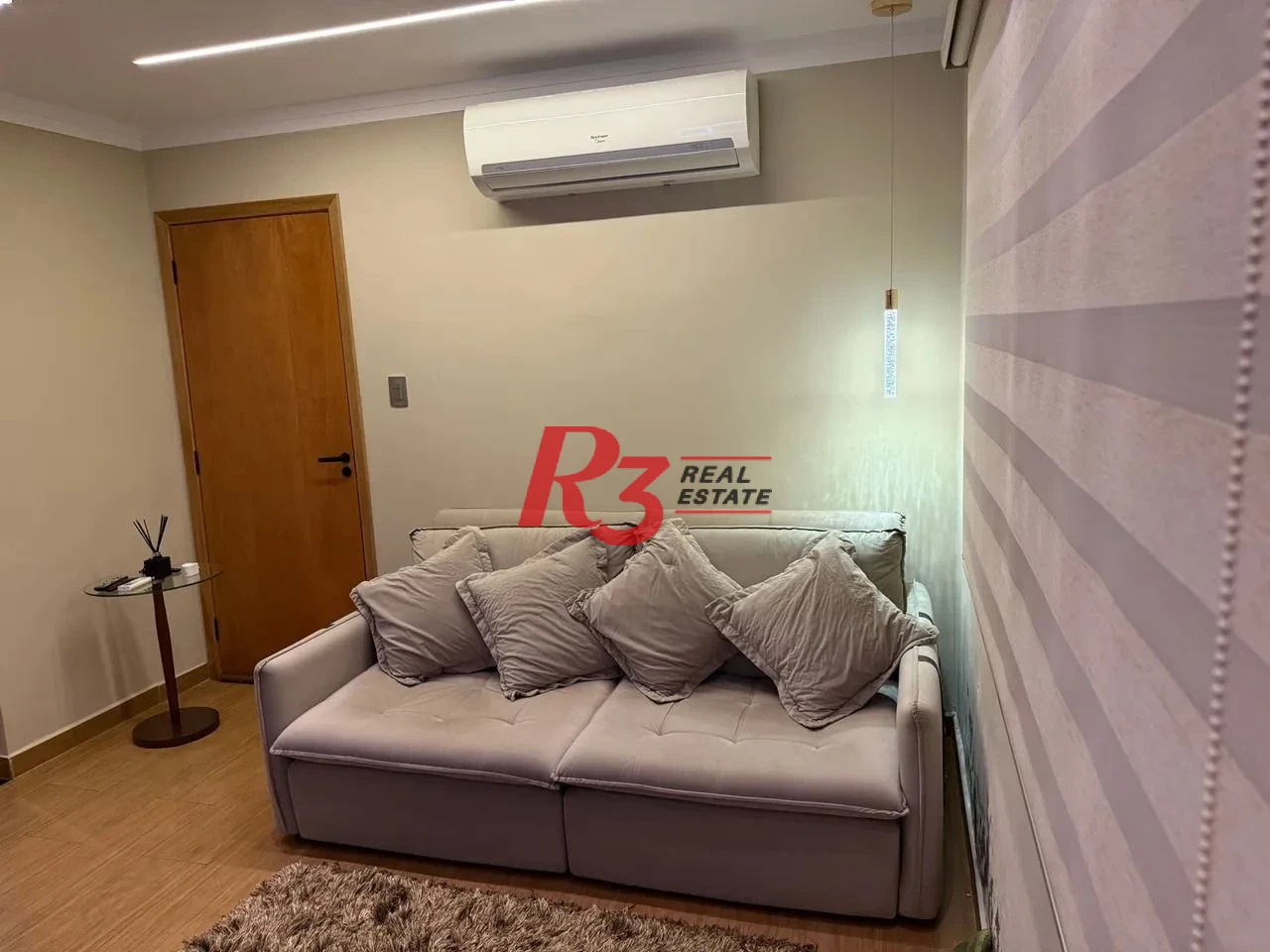 Apartamento com 2 dormitórios à venda, 77 m² por R$ 420.000,00 - Vila Matias - Santos/SP