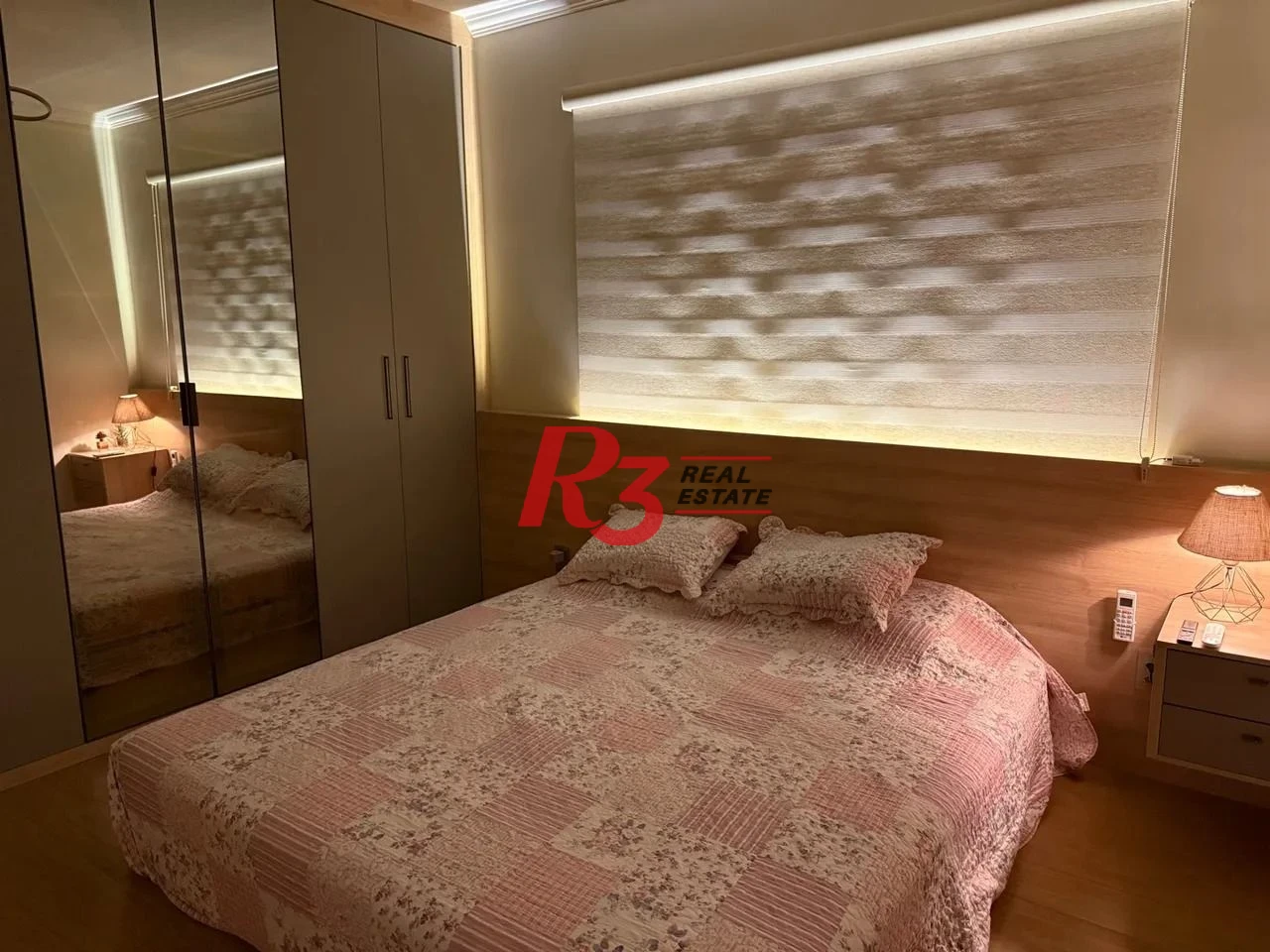 Apartamento com 2 dormitórios à venda, 77 m² por R$ 420.000,00 - Vila Matias - Santos/SP