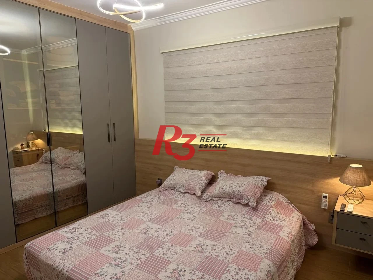 Apartamento com 2 dormitórios à venda, 77 m² por R$ 420.000,00 - Vila Matias - Santos/SP