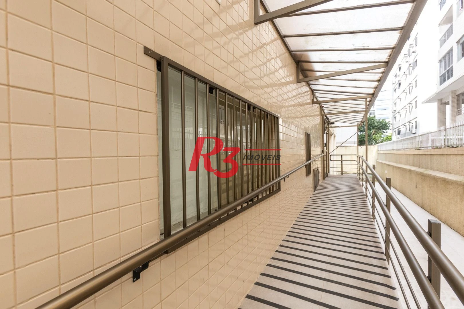 Apartamento com 2 dormitórios à venda, 89 m² por R$ 540.000,00 - Boqueirão - Santos/SP