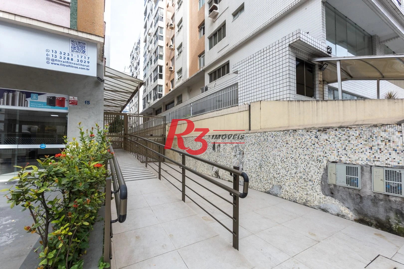 Apartamento com 2 dormitórios à venda, 89 m² por R$ 540.000,00 - Boqueirão - Santos/SP