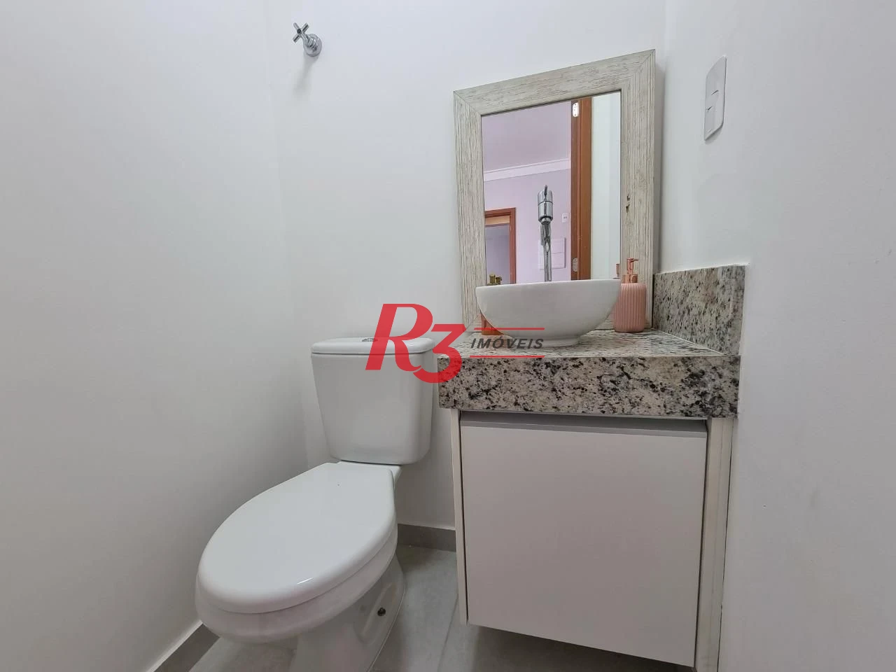 Apartamento com 1 dormitório para alugar, 52 m² por R$ 3.800,00/mês - Boqueirão - Santos/SP