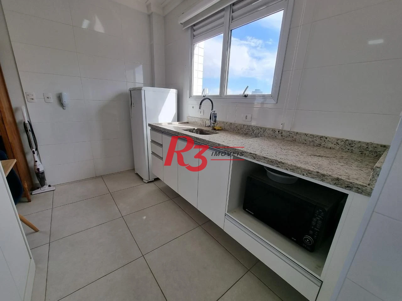 Apartamento com 1 dormitório para alugar, 52 m² por R$ 3.800,00/mês - Boqueirão - Santos/SP