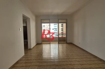 Ótimo apto para locação a 1 quadra da praia do Embaré com 2 quartos, sacada, 2 wcs, cozinha + A.S e 1 vaga demarcada, condição especial demais!!!