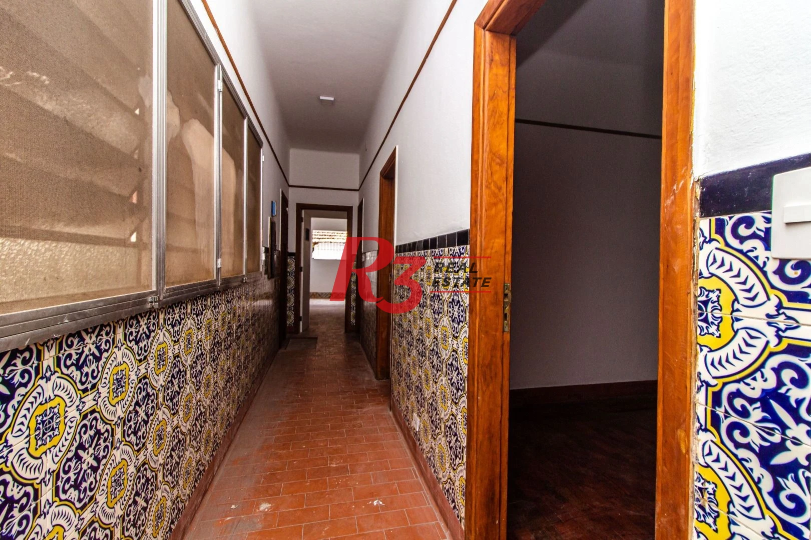 Casa Comercial para alugar - Encruzilhada - Santos/SP