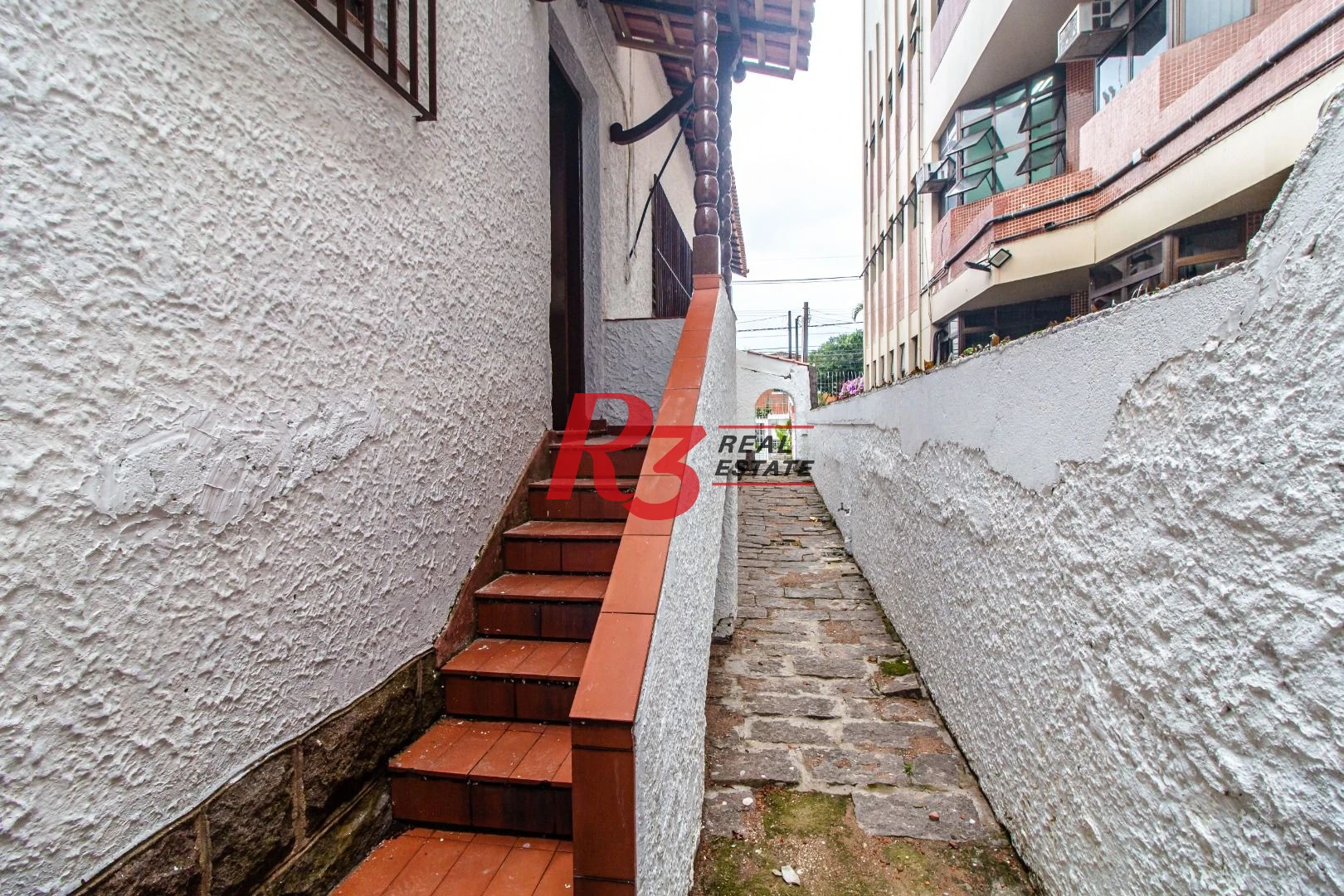 Casa Comercial para alugar - Encruzilhada - Santos/SP