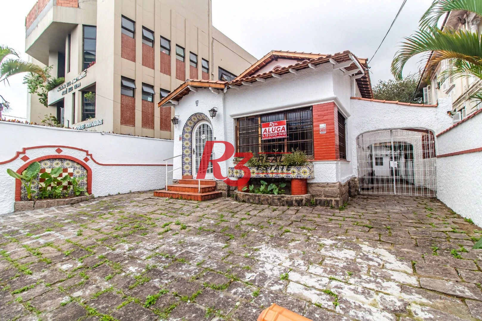 Casa Comercial para alugar - Encruzilhada - Santos/SP