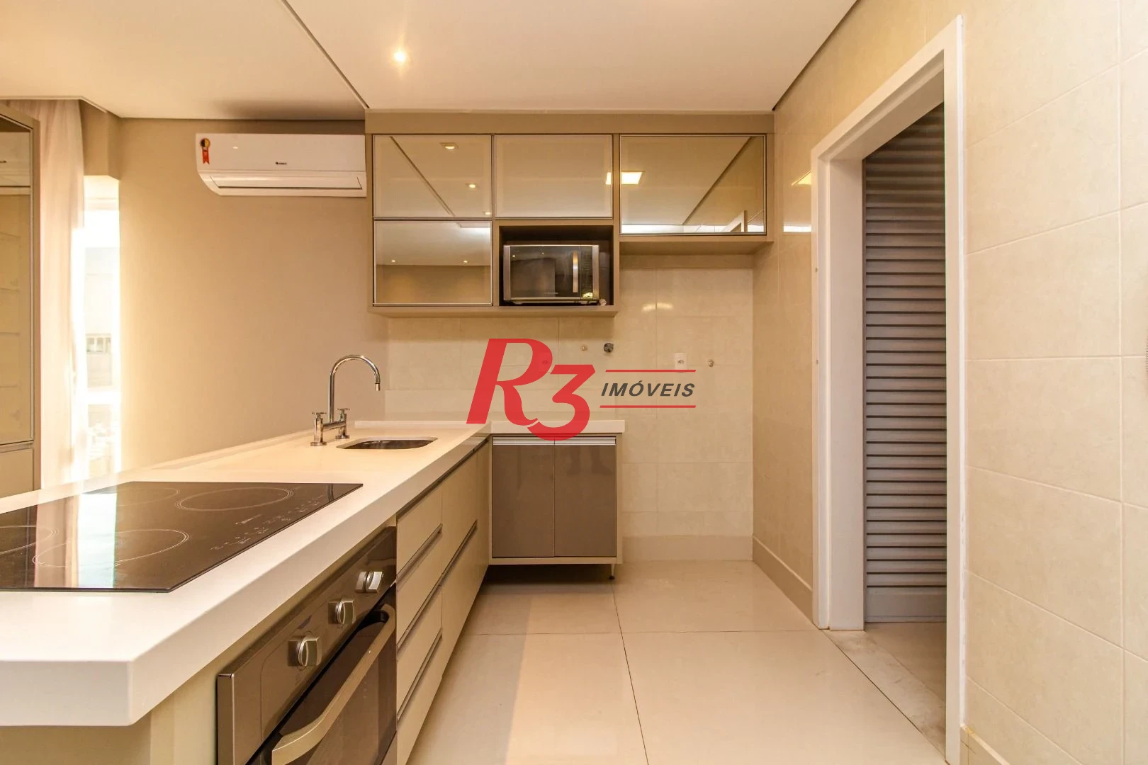 Apartamento com 1 dormitório para alugar, 68 m² por R$ 9.000,00/mês - Aparecida - Santos/SP
