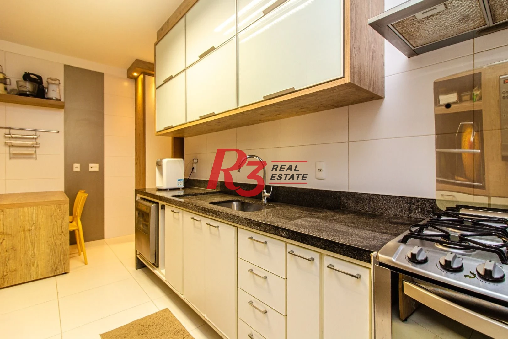 Apartamento com 3 dormitórios à venda, 171 m² - Embaré - Santos/SP