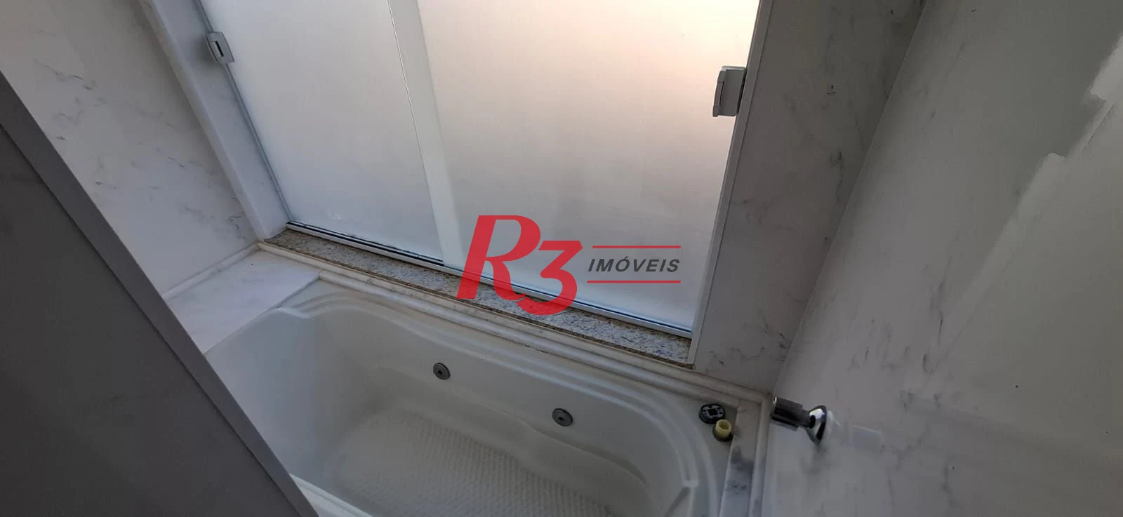Casa com 4 dormitórios, 380 m2 - venda por R$ 1.590.000 ou aluguel por R$ 12.818 - Embaré - Santos/SP