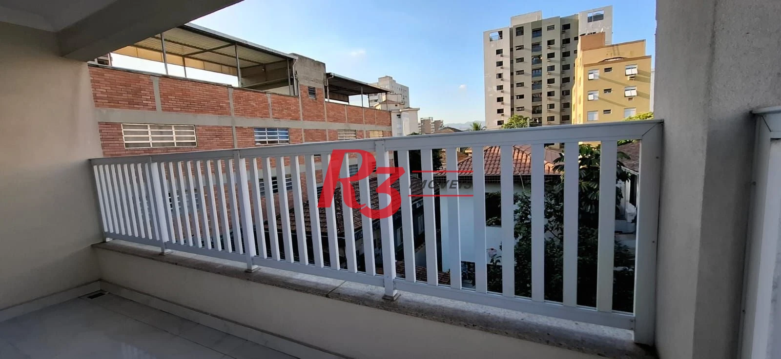 Casa com 4 dormitórios, 380 m2 - venda por R$ 1.590.000 ou aluguel por R$ 12.818 - Embaré - Santos/SP