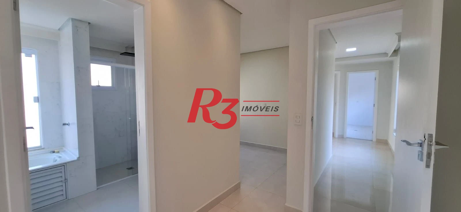Casa com 4 dormitórios, 380 m2 - venda por R$ 1.590.000 ou aluguel por R$ 12.818 - Embaré - Santos/SP